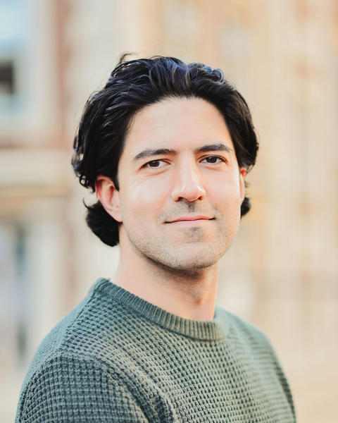 Headshot of Bardia Rahmani.